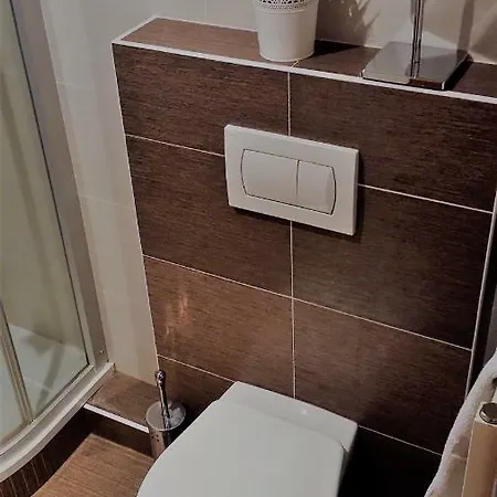 Elegant & Cosy Studio Near Park And Krymska St. Praga